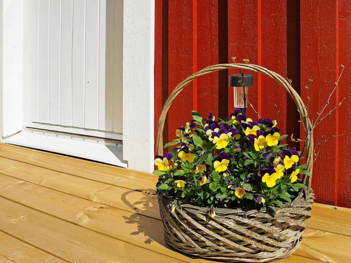 4 Person Holiday Home In Hen N Noesund Exterior photo